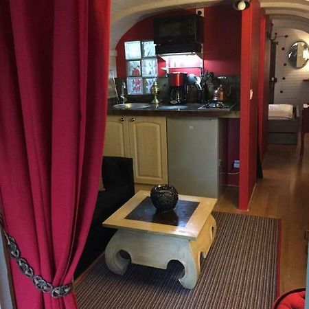 Roulotte - Le Domaine Des Ecrevisses Hotel Saint-Florent-sur-Cher Eksteriør billede